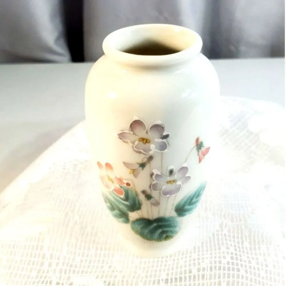 Japanese Otagiri Violet Porcelain Floral Small Bud Vase ~Vintage~ Hand Painted